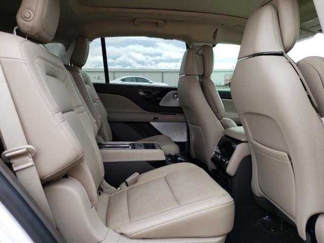 5LM5J7XC6LGL29768 - 2020 LINCOLN AVIATOR RESERVE WHITE photo 11