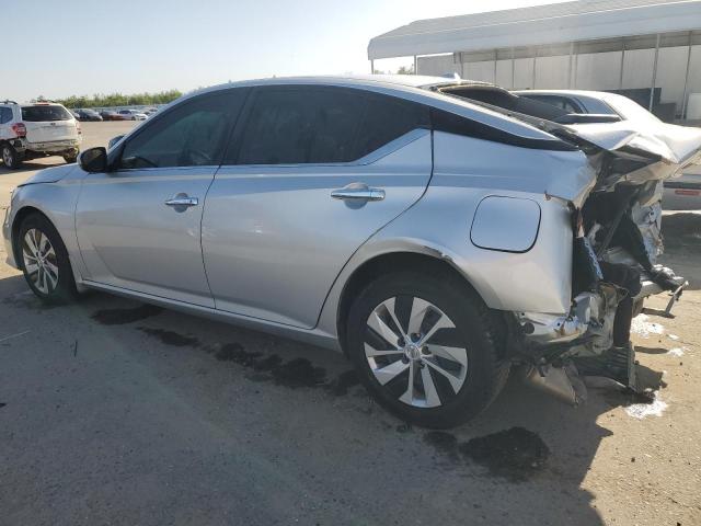 1N4BL4BV7LC276622 - 2020 NISSAN ALTIMA S SILVER photo 2