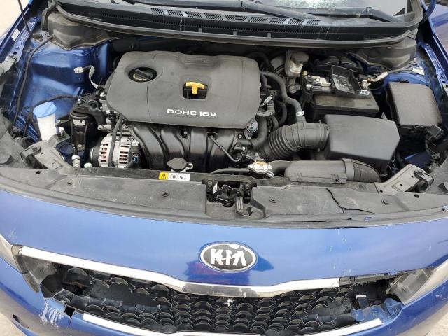 3KPFL4A73JE205759 - 2018 KIA FORTE LX BLUE photo 11