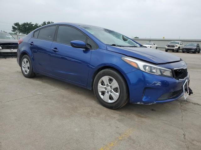 3KPFL4A73JE205759 - 2018 KIA FORTE LX BLUE photo 4