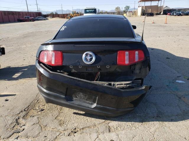 1ZVBP8AM6C5242462 - 2012 FORD MUSTANG BLACK photo 6