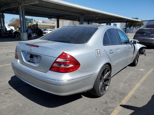 WDBUF65J05A666165 - 2005 MERCEDES-BENZ E 320 SILVER photo 3