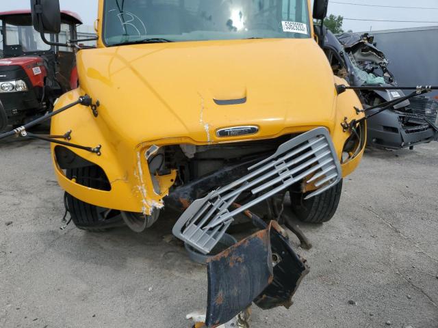 4UZABRDT4HCHN7208 - 2017 FREIGHTLINER CHASSIS B2B YELLOW photo 9