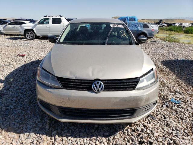 3VW2K7AJXDM292890 - 2013 VOLKSWAGEN JETTA BASE 金色 照片 5