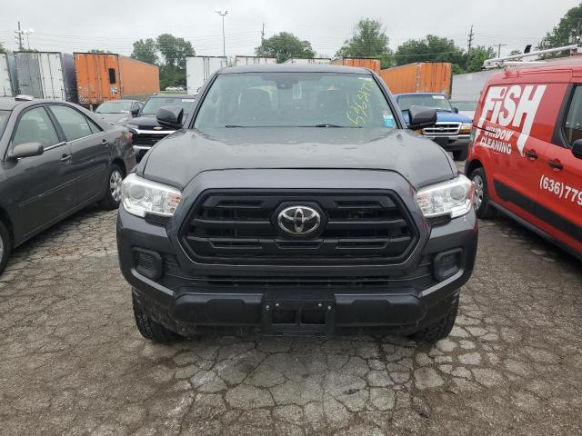 3TMCZ5AN6JM178388 - 2018 TOYOTA TACOMA DOUBLE CAB GRAY photo 5