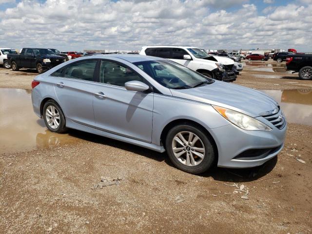 5NPEB4AC5EH847655 - 2014 HYUNDAI SONATA GLS SILVER photo 4