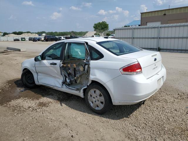 1FAHP34N98W208043 - 2008 FORD FOCUS S/SE WHITE photo 2