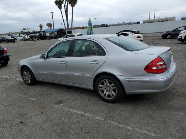 WDBUF65J44A424901 - 2004 MERCEDES-BENZ E 320 SILVER photo 2