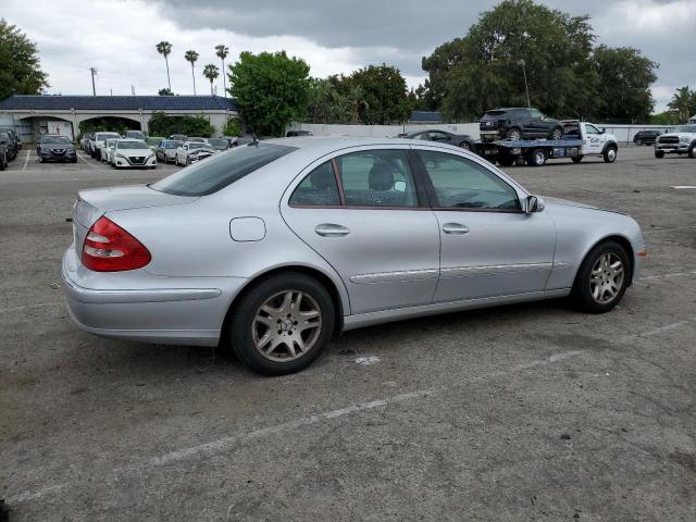 WDBUF65J44A424901 - 2004 MERCEDES-BENZ E 320 SILVER photo 3