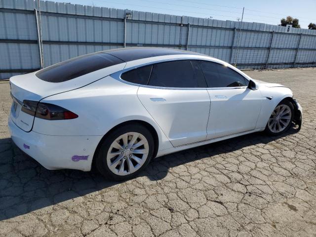 5YJSA1E24JF281812 - 2018 TESLA MODEL S თეთრი ფოტო 3
