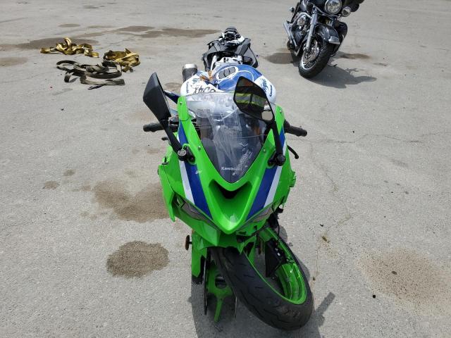 JKBZXJJ1XRA002884 - 2024 KAWASAKI ZX636 K GREEN photo 2