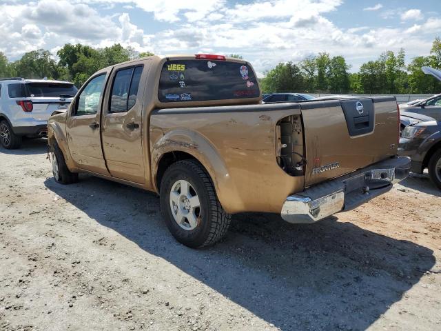 1N6AD07U15C416711 - 2005 NISSAN FRONTIER CREW CAB LE TAN photo 2