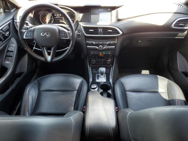 SJKCH5CP8HA024254 - 2017 INFINITI QX30 BASE أحمر صورة 8