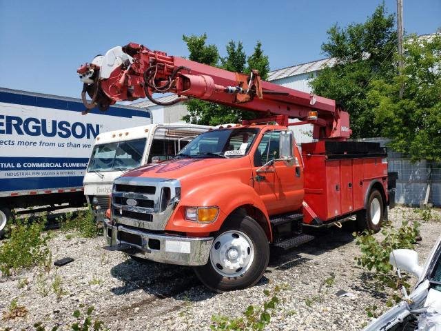 3FRXF75Z15V130657 - 2005 FORD F750 SUPER DUTY RED photo 2