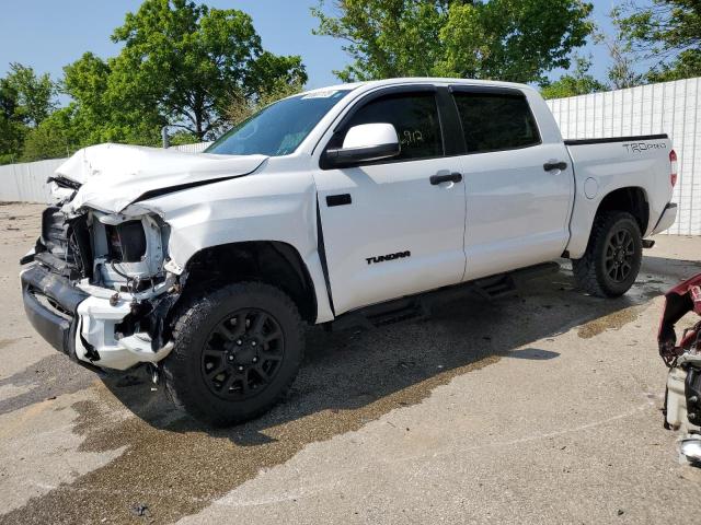 5TFDW5F11HX631744 - 2017 TOYOTA TUNDRA CREWMAX SR5 WHITE photo 1