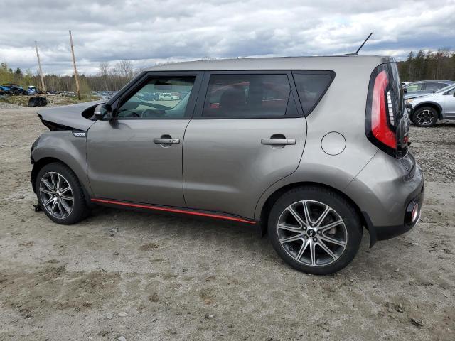 KNDJX3AA7J7539717 - 2018 KIA SOUL ! GRAY photo 2