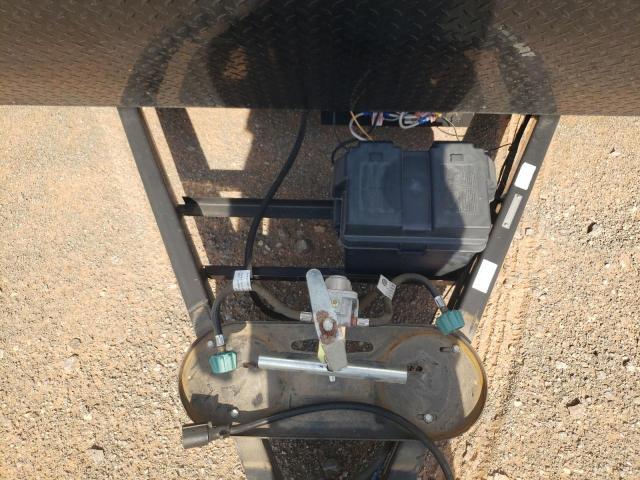 4YDT2602XK3105431 - 2019 KEYSTONE SPRINTER TWO TONE photo 8