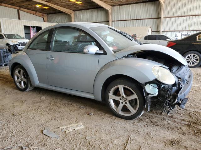 3VWRG3AG0AM034919 - 2010 VOLKSWAGEN NEW BEETLE BLUE photo 4