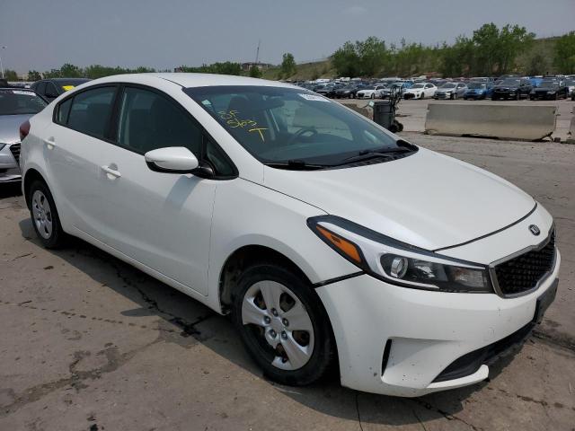 3KPFL4A75JE164454 - 2018 KIA FORTE LX WHITE photo 4