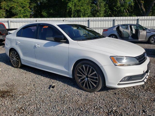 3VWD17AJXFM325739 - 2015 VOLKSWAGEN JETTA SE WHITE photo 4