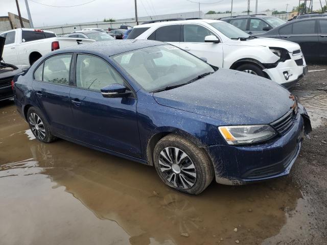 3VWD07AJ3EM402713 - 2014 VOLKSWAGEN JETTA SE BLUE photo 4