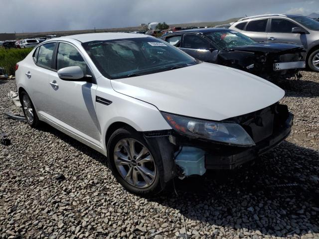 KNAGN4A77B5147437 - 2011 KIA OPTIMA EX WHITE photo 4