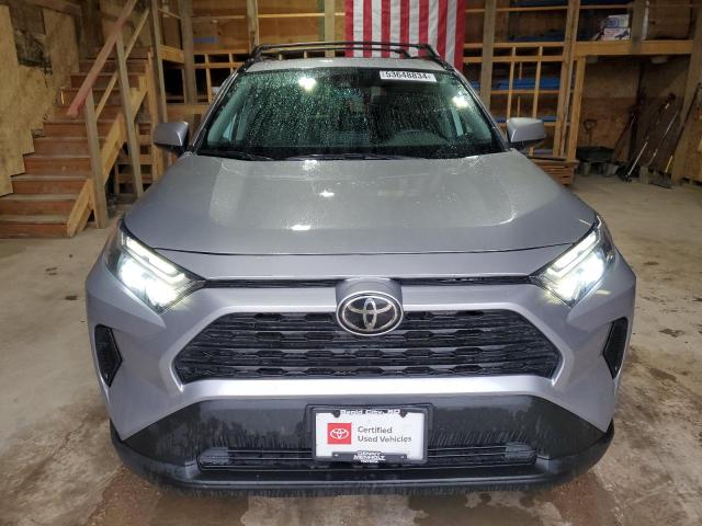 2T3P1RFV6NC274214 - 2022 TOYOTA RAV4 XLE SILVER photo 5