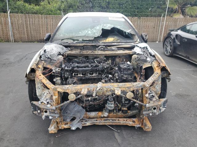 4T1T11AK5RU259794 - 2024 TOYOTA CAMRY SE NIGHT SHADE WHITE photo 5