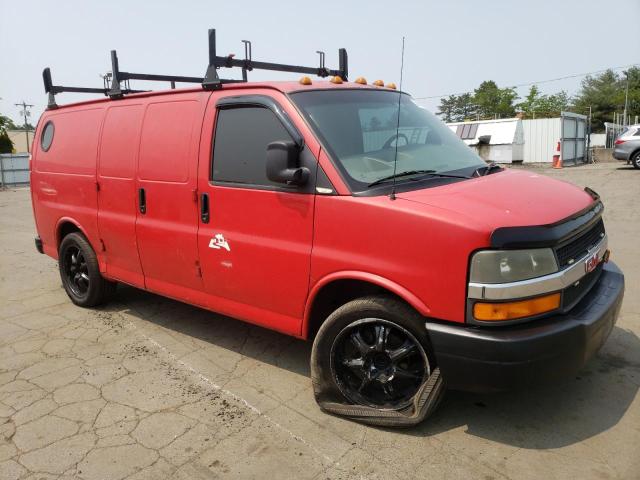 1GTFG15X031233053 - 2003 GMC SAVANA G1500 RED photo 4