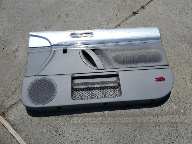 3VWDD21C61M416303 - 2001 VOLKSWAGEN NEW BEETLE GLX 银色 照片 12