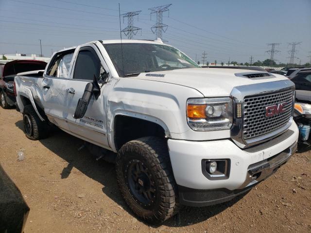 1GT42YEY8HF249888 - 2017 GMC SIERRA K3500 DENALI WHITE photo 4