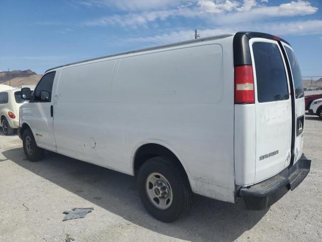 1GTHG39U851154382 - 2005 GMC SAVANA G3500 WHITE photo 2