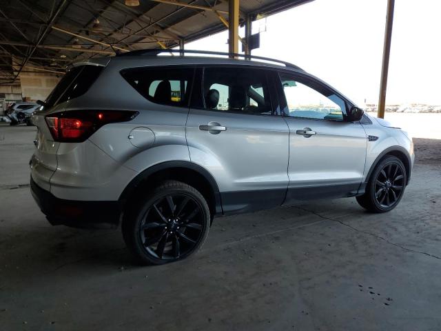 1FMCU9GD8KUB54560 - 2019 FORD ESCAPE SE GRAY photo 3