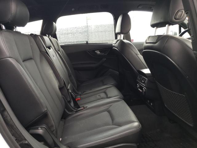 WA1VAAF7XKD029802 - 2019 AUDI Q7 PRESTIGE WHITE photo 11
