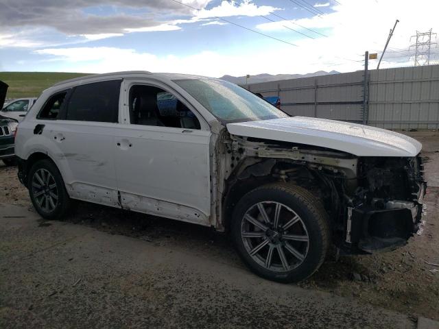 WA1VAAF7XKD029802 - 2019 AUDI Q7 PRESTIGE WHITE photo 4