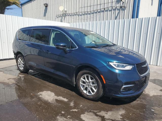 2C4RC1BG4PR574258 - 2023 CHRYSLER PACIFICA TOURING L BLUE photo 4