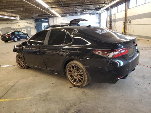 4T1T11BK5RU113684 - 2024 TOYOTA CAMRY SE NIGHT SHADE BLACK photo 2