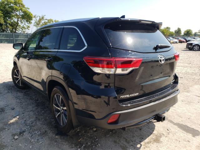 5TDJZRFH5JS838714 - 2018 TOYOTA HIGHLANDER SE BLACK photo 3