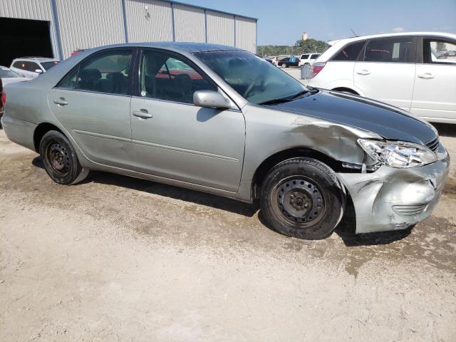 4T1BE32K15U623911 - 2005 TOYOTA CAMRY LE SILVER photo 4