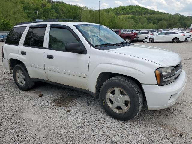 1GNDT13S582171538 - 2008 CHEVROLET TRAILBLAZE LS WHITE photo 4