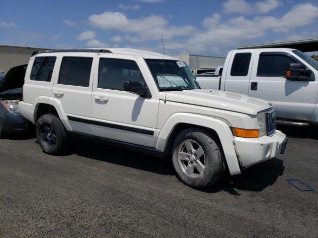 1J8HG48KX7C611828 - 2007 JEEP COMMANDER WHITE photo 4