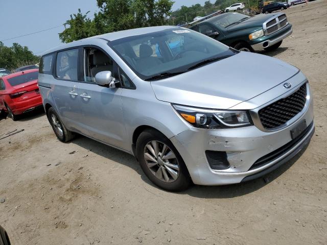 KNDMA5C10H6259693 - 2017 KIA SEDONA L SILVER photo 4