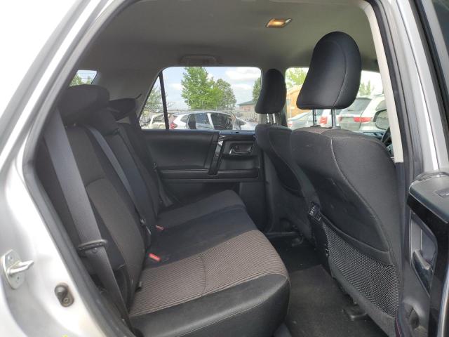 JTEBU5JR3G5323667 - 2016 TOYOTA 4RUNNER SR5/SR5 PREMIUM 银色 照片 11