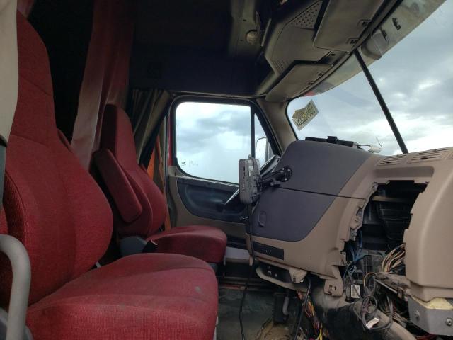 1FUJGLDV5GLGT7011 - 2016 FREIGHTLINER CASCADIA 1 წითელი ფოტო 5