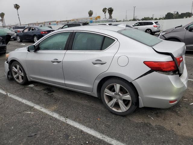 19VDE1F78DE011878 - 2013 ACURA ILX 20 TECH SILVER photo 2