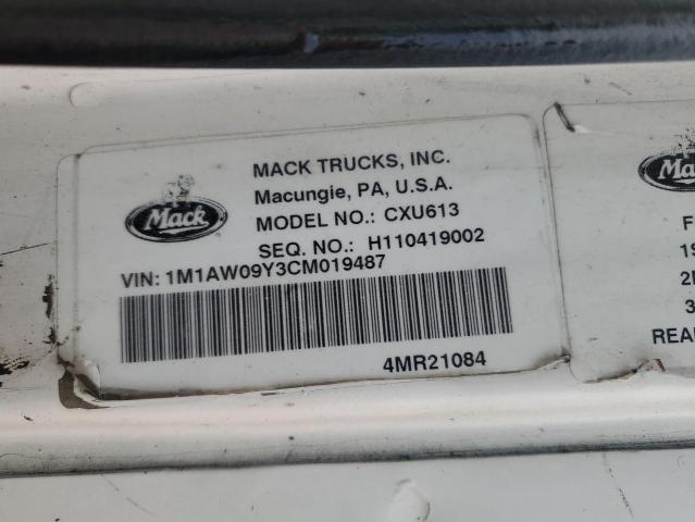 1M1AW09Y3CM019487 - 2012 MACK 600 CXU600 WHITE photo 10