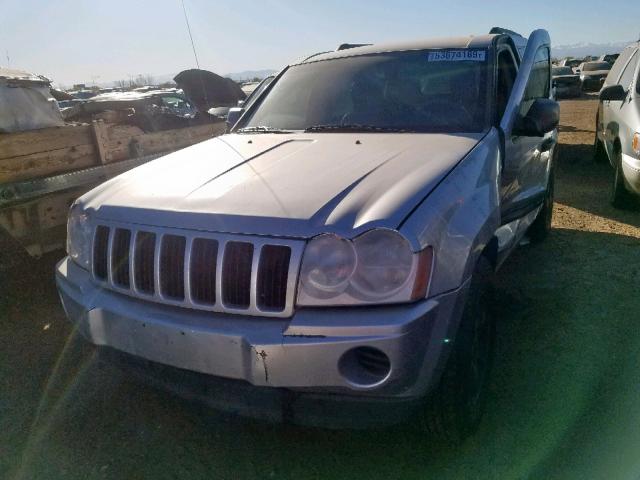 1J4GR48K85C689318 - 2005 JEEP GRAND CHEROKEE LAREDO  photo 2