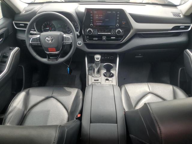 5TDGZRBH4MS081292 - 2021 TOYOTA HIGHLANDER XLE SILVER photo 8