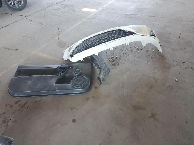 JTKJF5C70FJ003274 - 2015 TOYOTA SCION TC 白色 照片 12