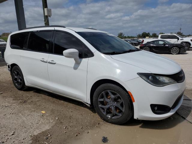 2C4RC1BG8KR593923 - 2019 CHRYSLER PACIFICA TOURING L WHITE photo 4